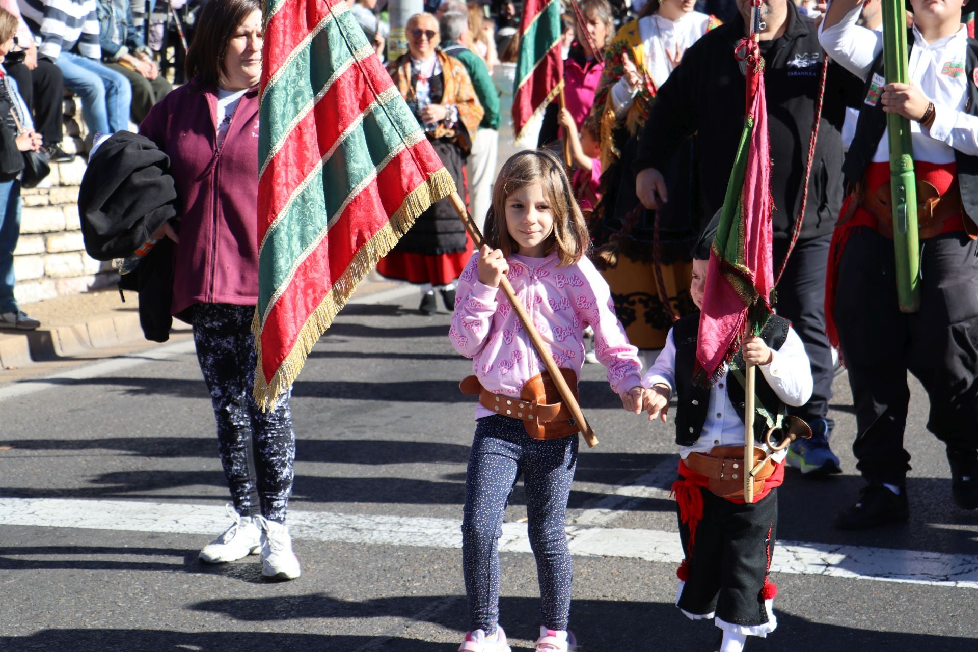 Pendones al cielo con el hombro, con una mano o con la barbilla
