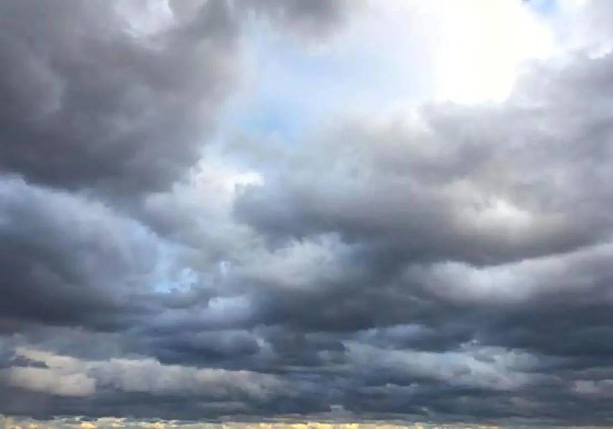 Nubes y posibilidad de lluvia en la provincia leonesa