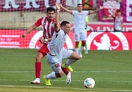 Paraschiv, en el partido ante el Almería.