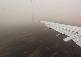 Un avión sobre León.