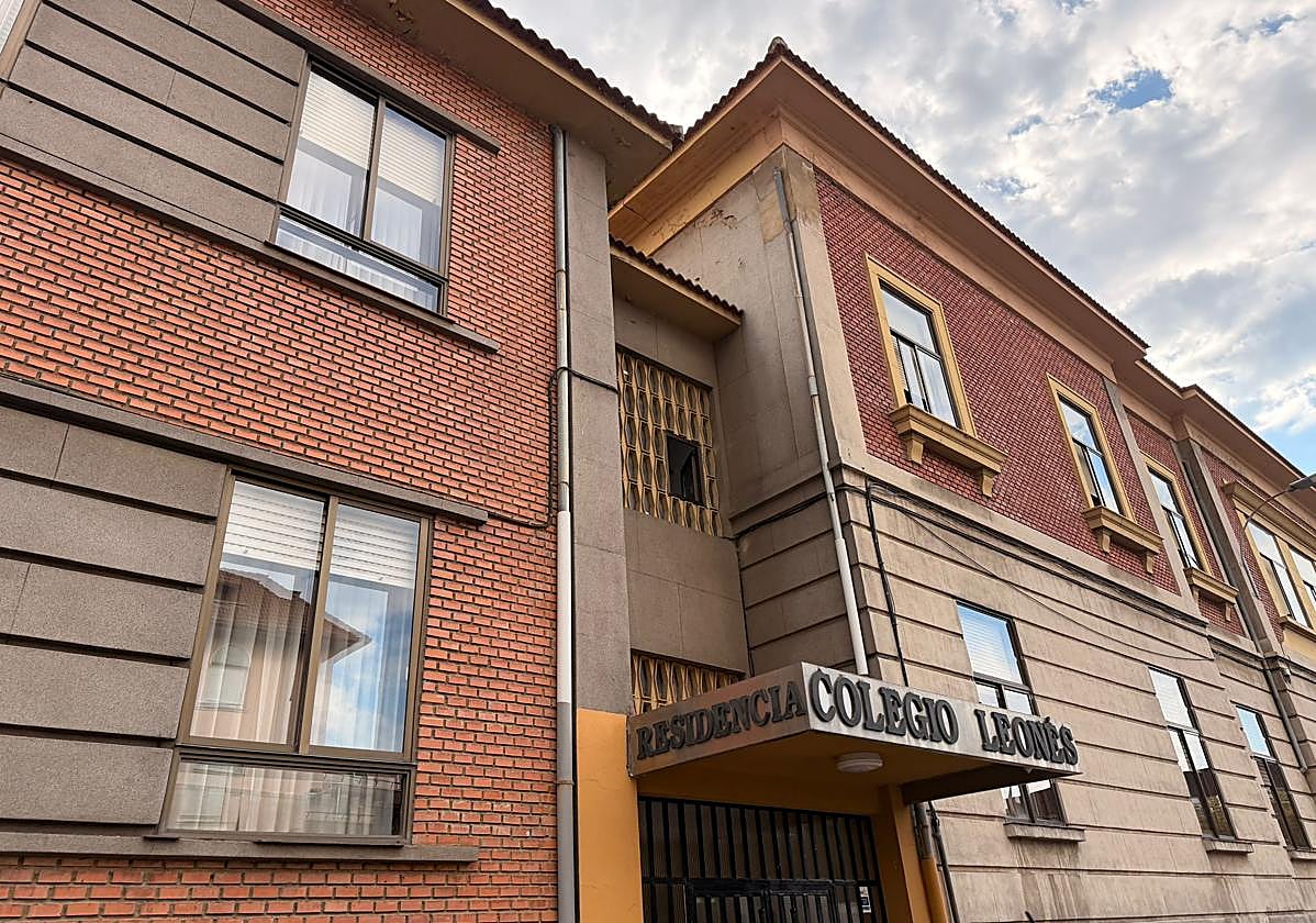 Colegio Leonés de Corredera.