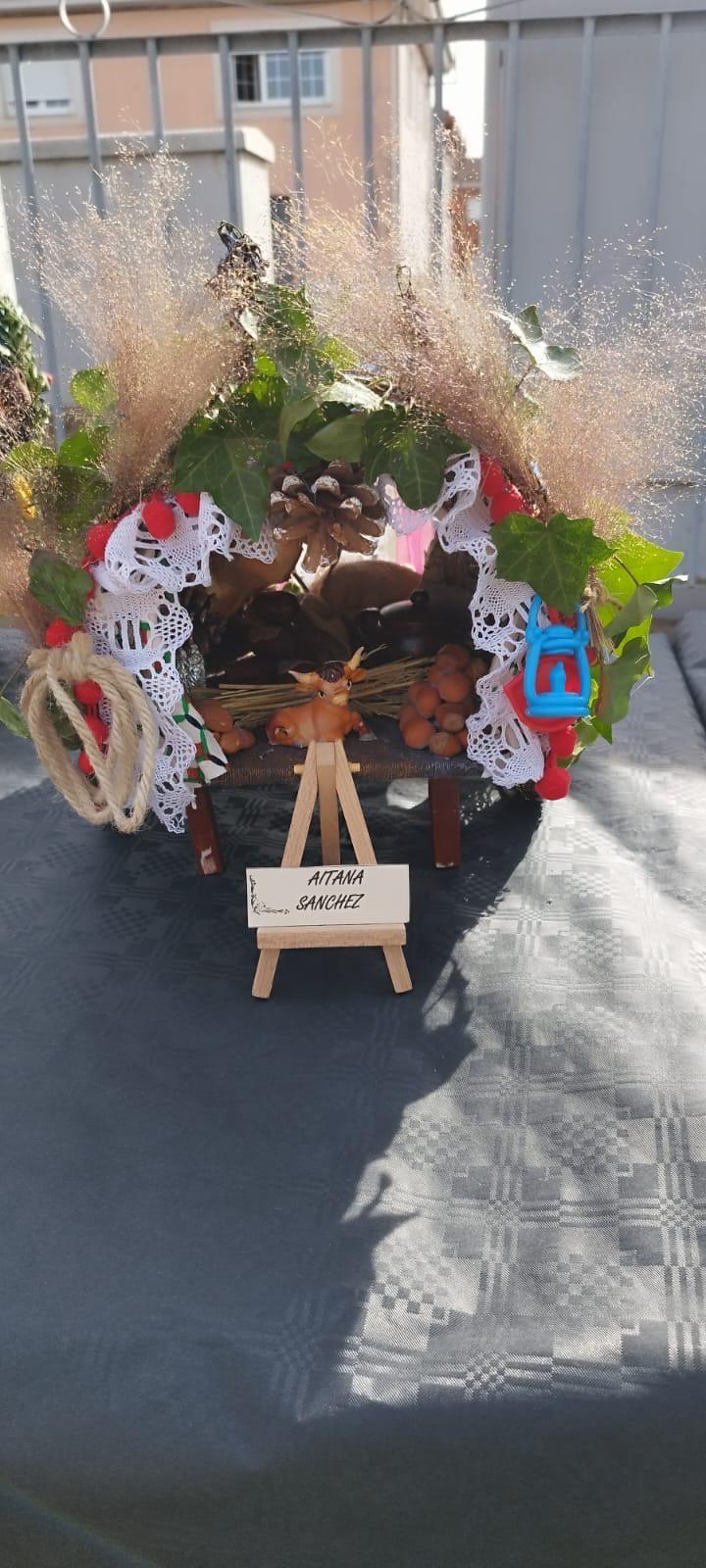 El colegio de León que estrena pendón y «presume» de carros engalanados