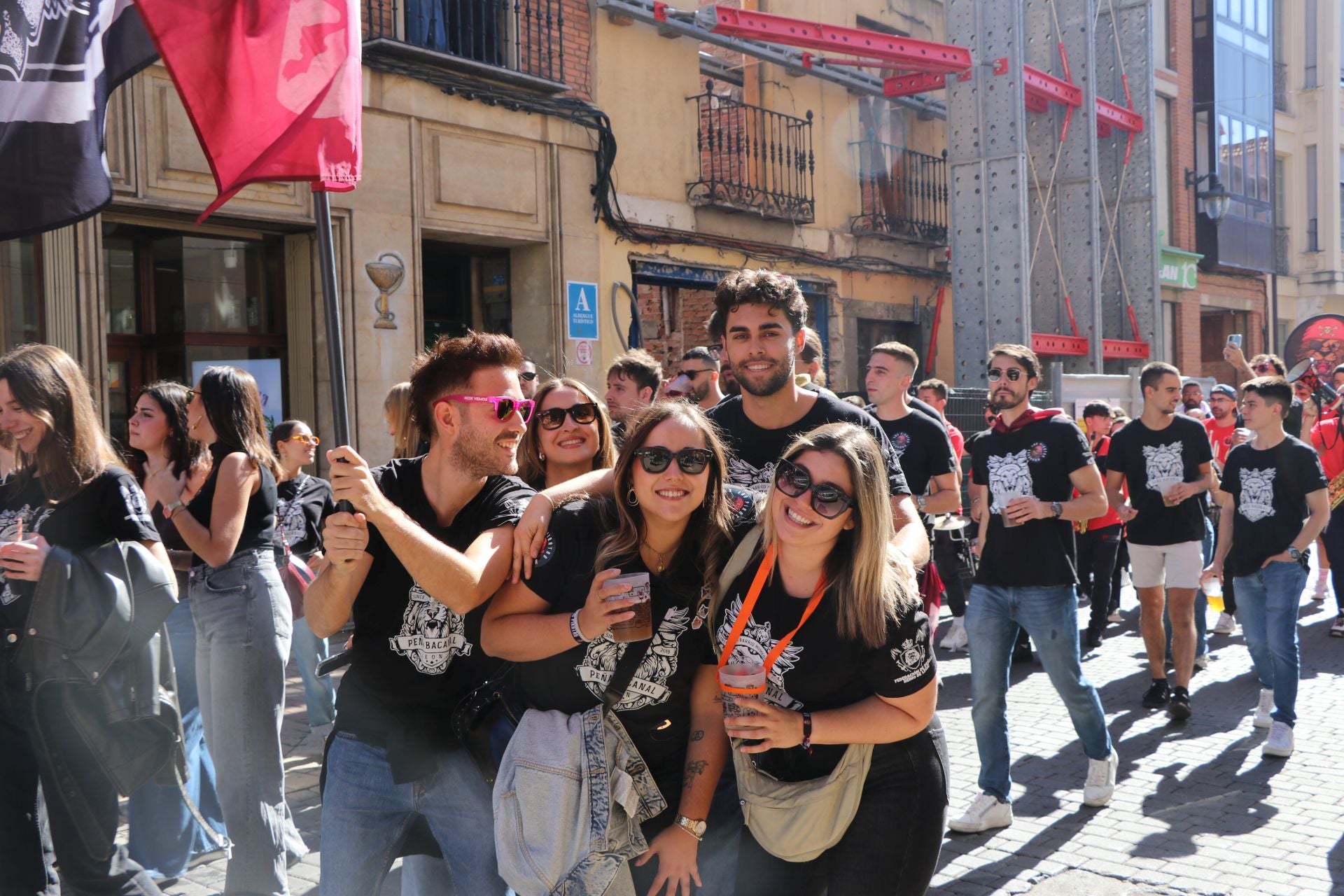Todas las imágenes del desfile del Día de Peñas en León