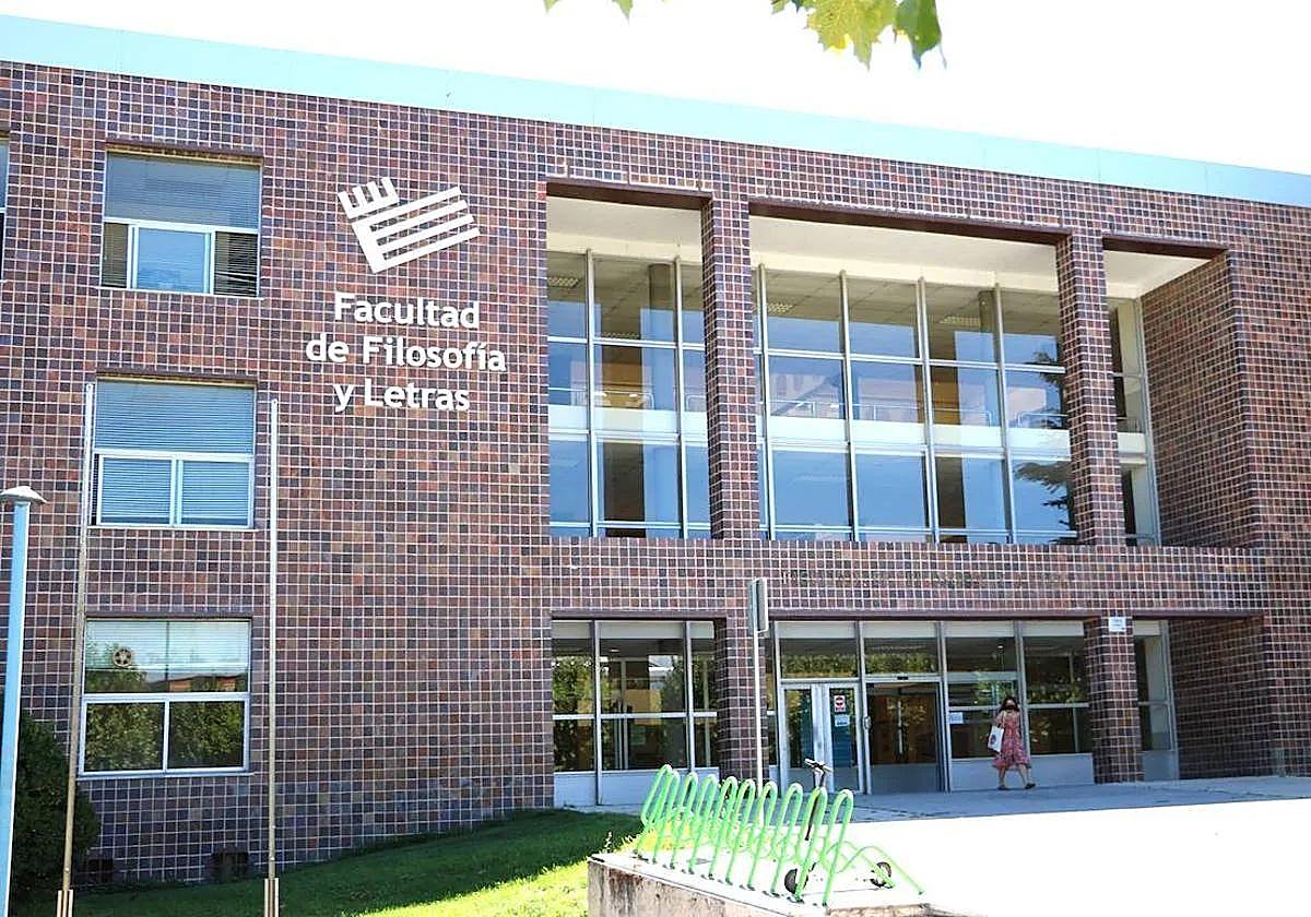 La Facultad de Filosofía acoge una conferencia sobre los paisajes de Marte