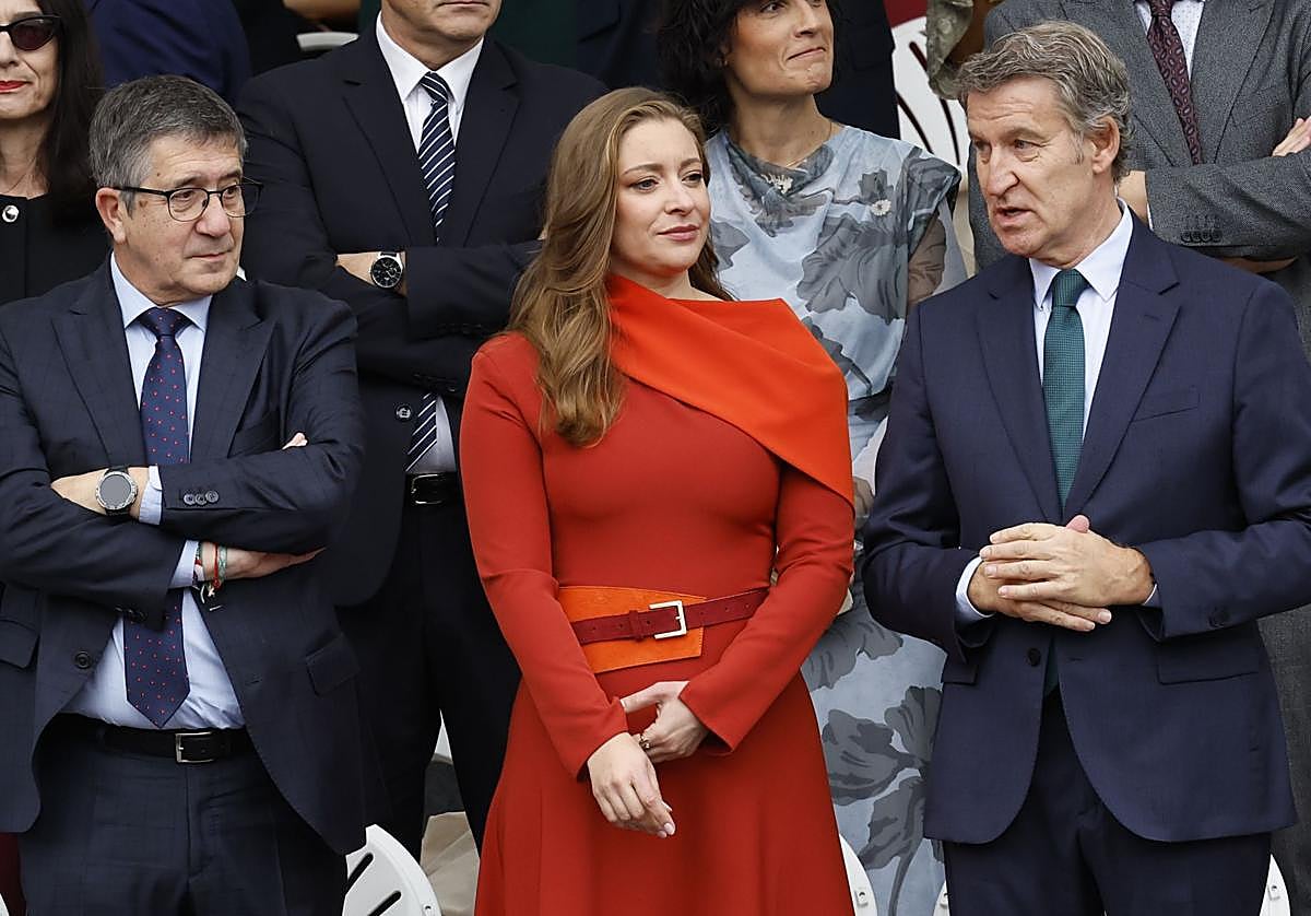 Ester Muñoz, diputada popular por León, en el desfile de las Fuerzas Armadas en Madrid de este domingo.