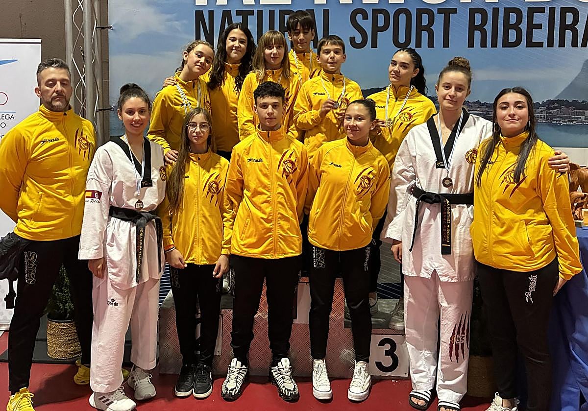 Ocho medallas para el Club Saya en Galicia