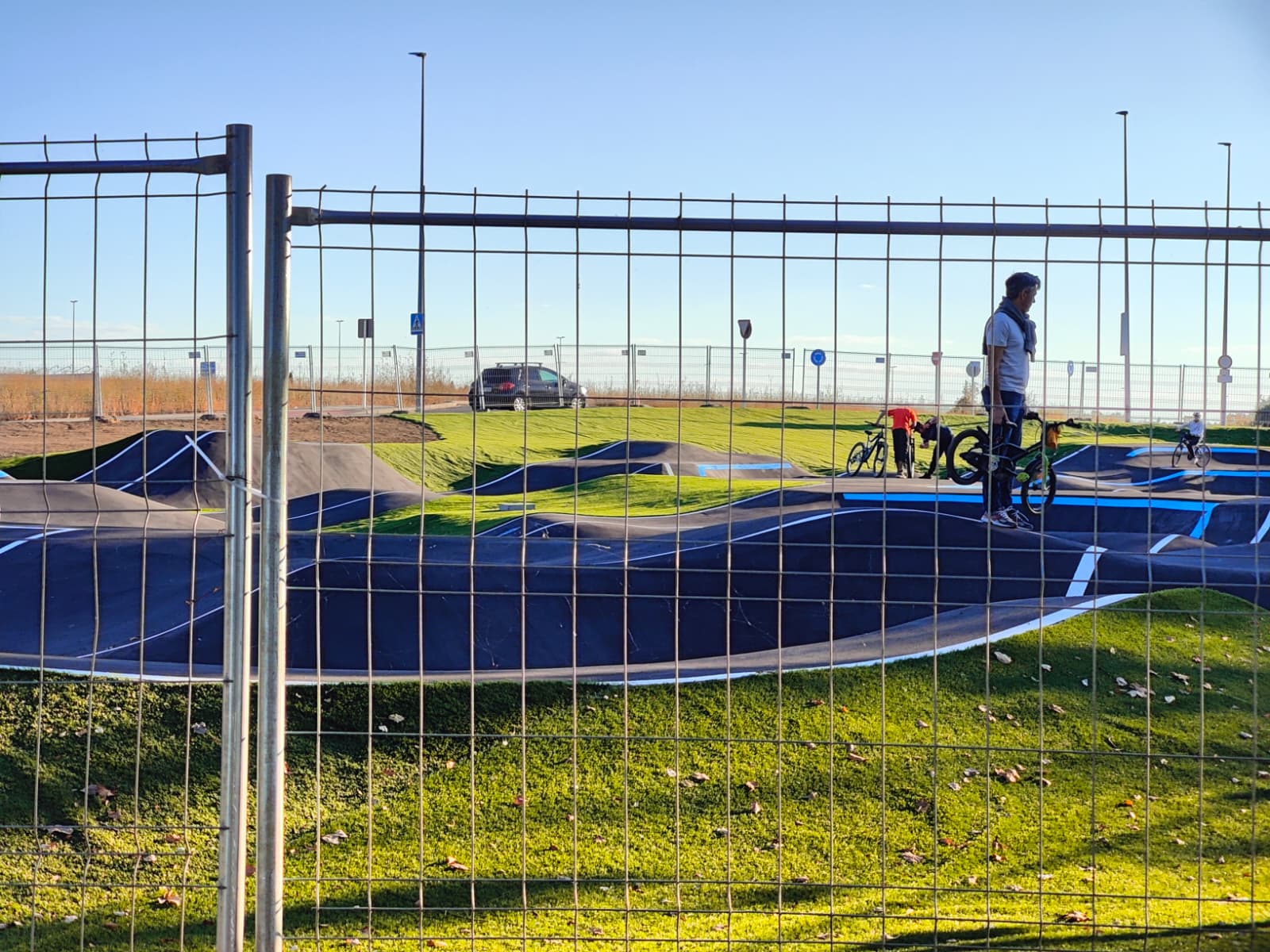 El forzado preestreno de la pista de pumptrack en Puente Castro