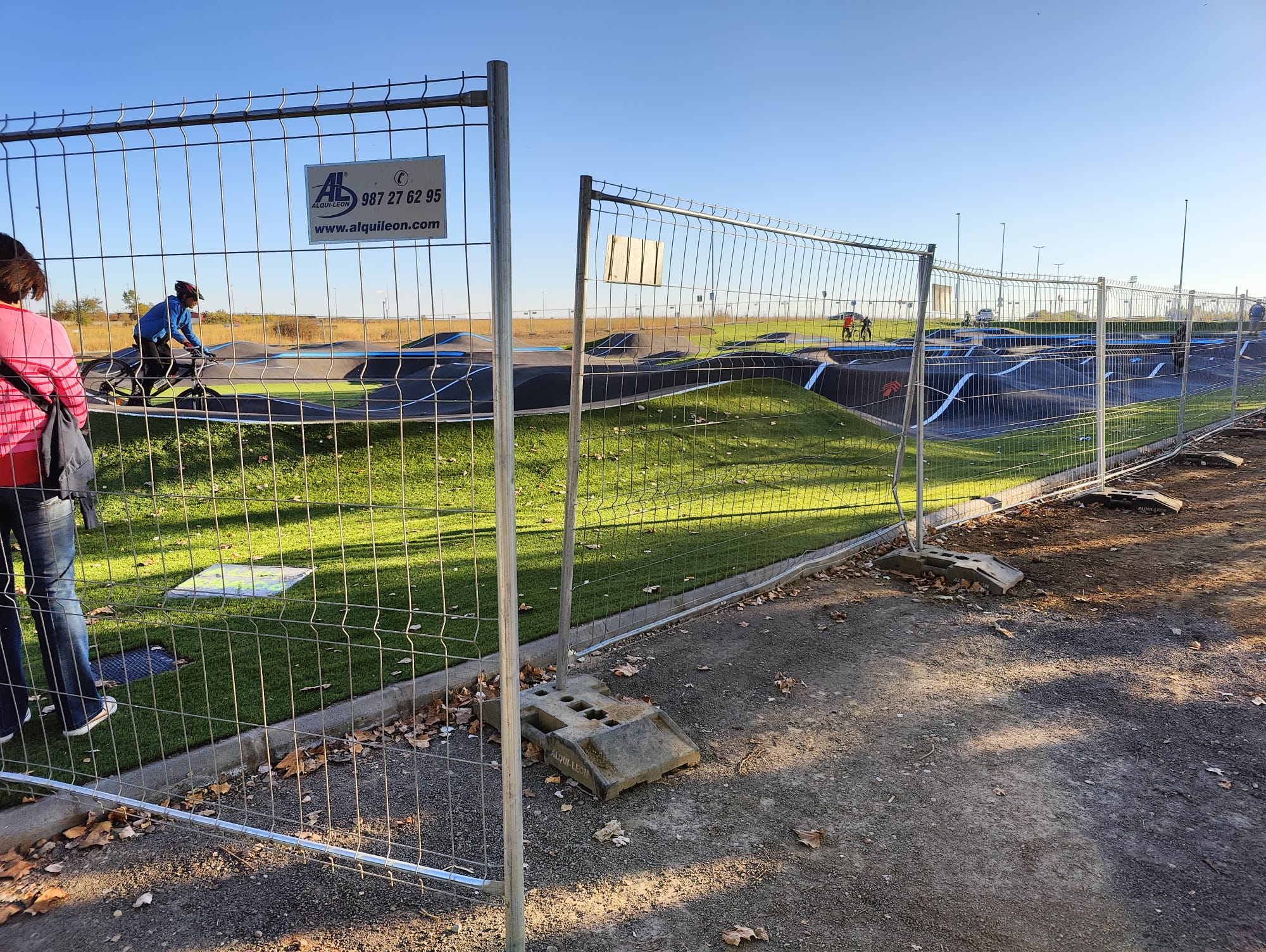 El forzado preestreno de la pista de pumptrack en Puente Castro