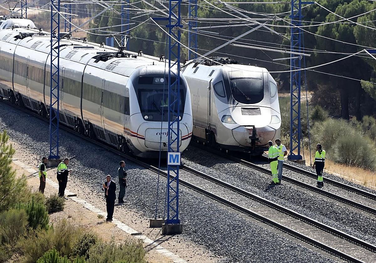 El tren, detenido este martes por la mañana a la altura de Hornillos de Eresma.