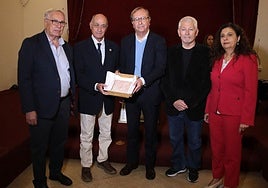 La Asociación de Amigos del Camino de Künig entrega el Premio Hermann Künig de la Hospitalidad a la organización Hospitaleros Voluntarios.