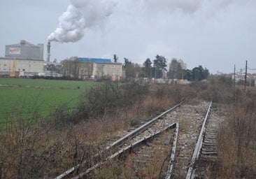Proponen rehabilitar con «urgencia» el ramal de la Ruta de la Plata como revulsivo al cierre de Azucarera