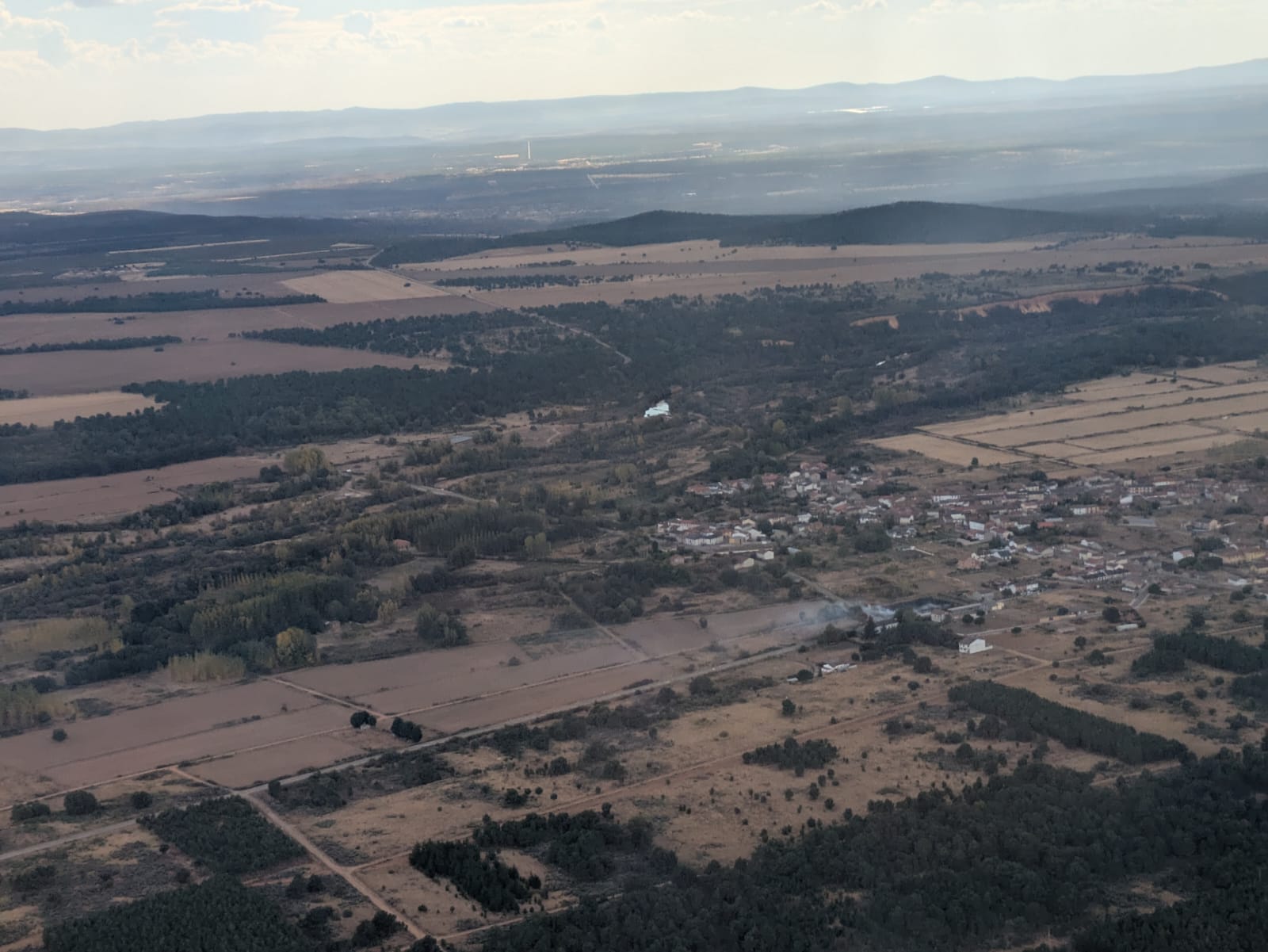El incendio de Nogarejas visto desde el aire.