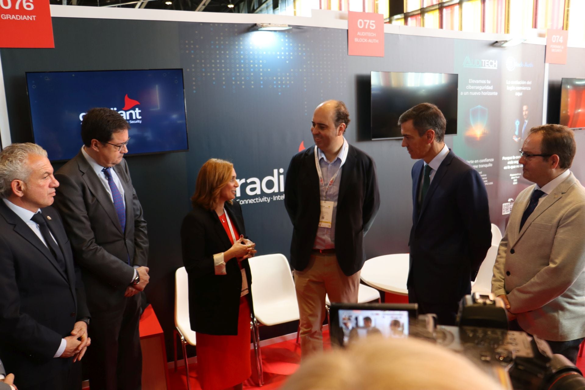 Las imágenes de la visita de Pedro Sánchez a León