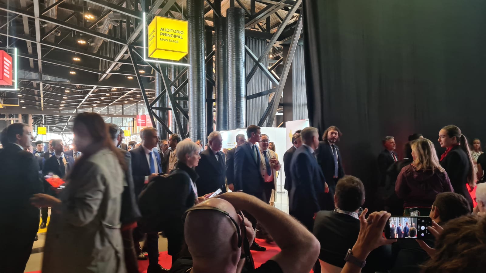 Las imágenes de la visita de Pedro Sánchez a León