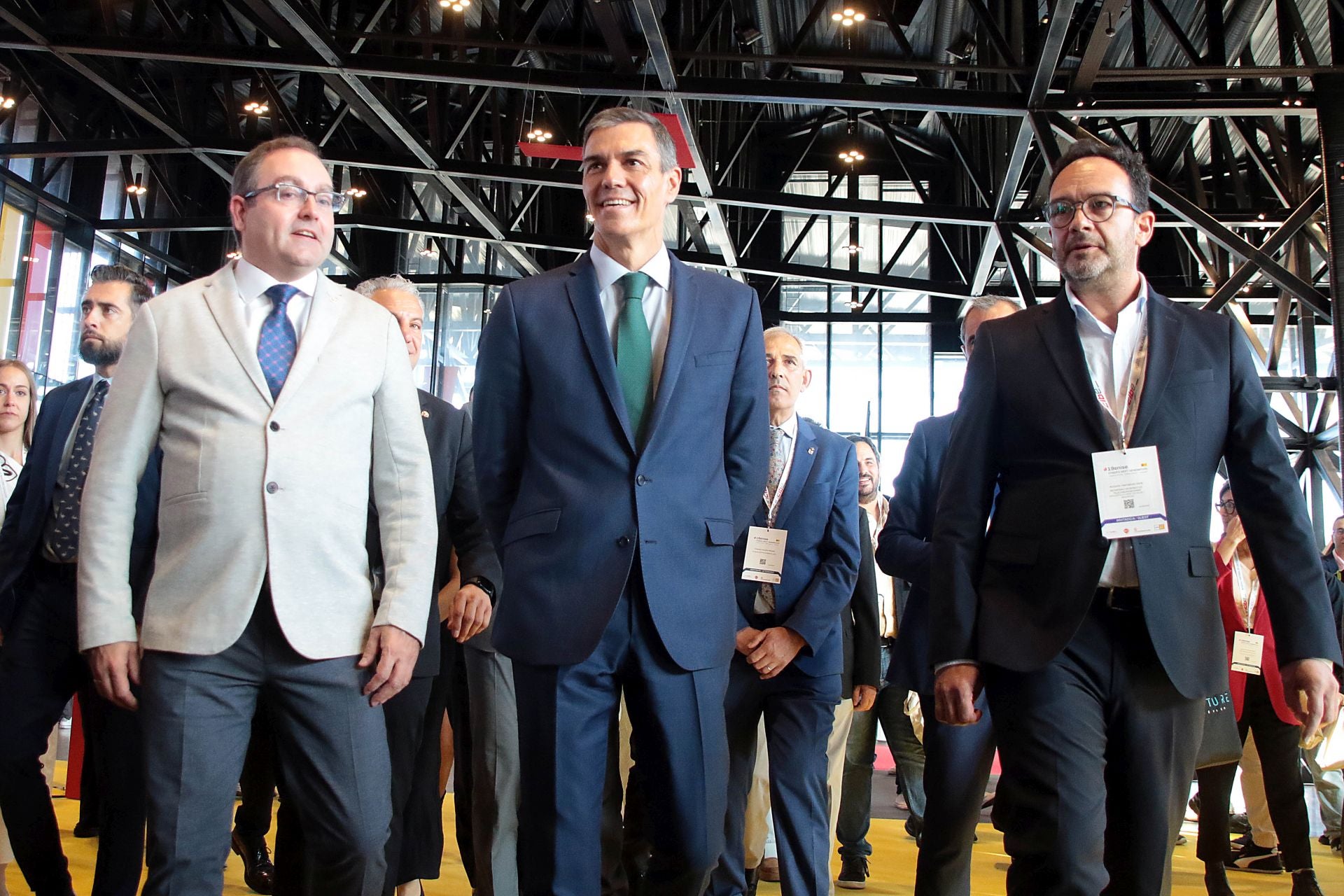 Las imágenes de la visita de Pedro Sánchez a León