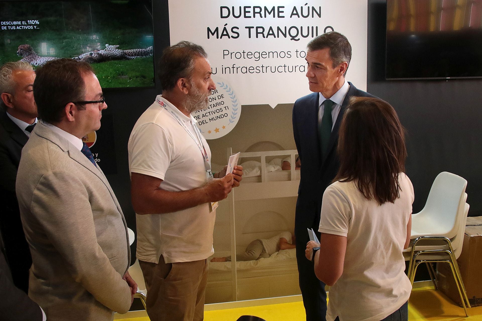 Las imágenes de la visita de Pedro Sánchez a León