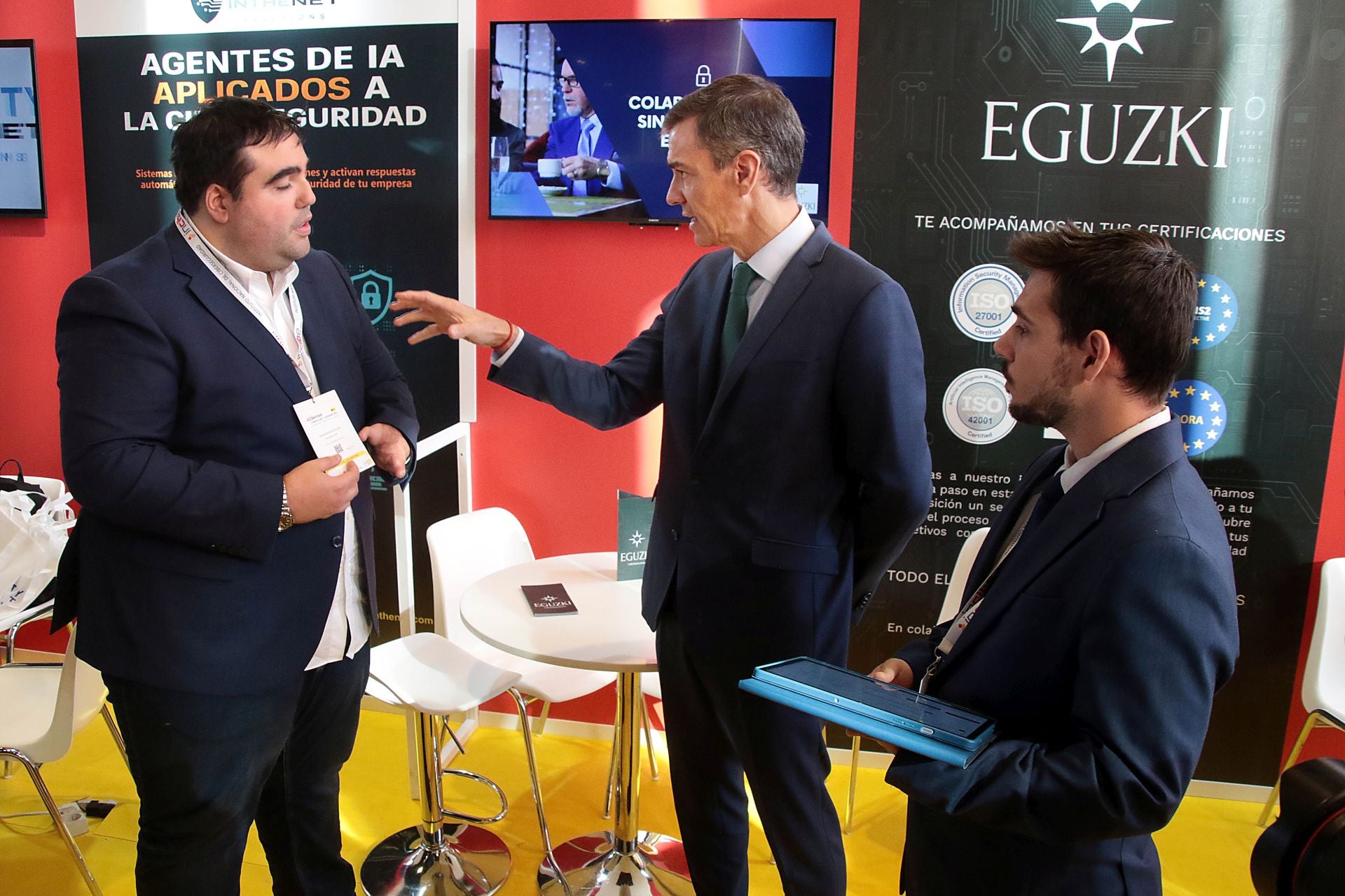 Las imágenes de la visita de Pedro Sánchez a León