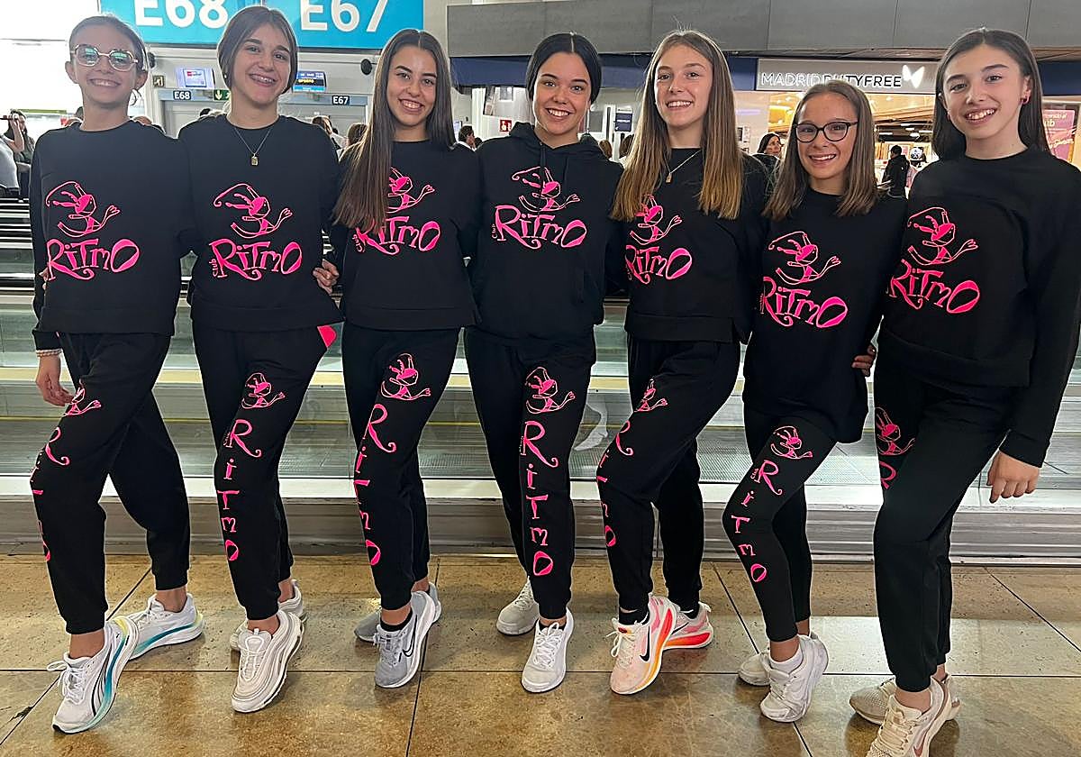 Gimnastas del Club Ritmo que viajan a la Aura Cup de Zagreb (Croacia).