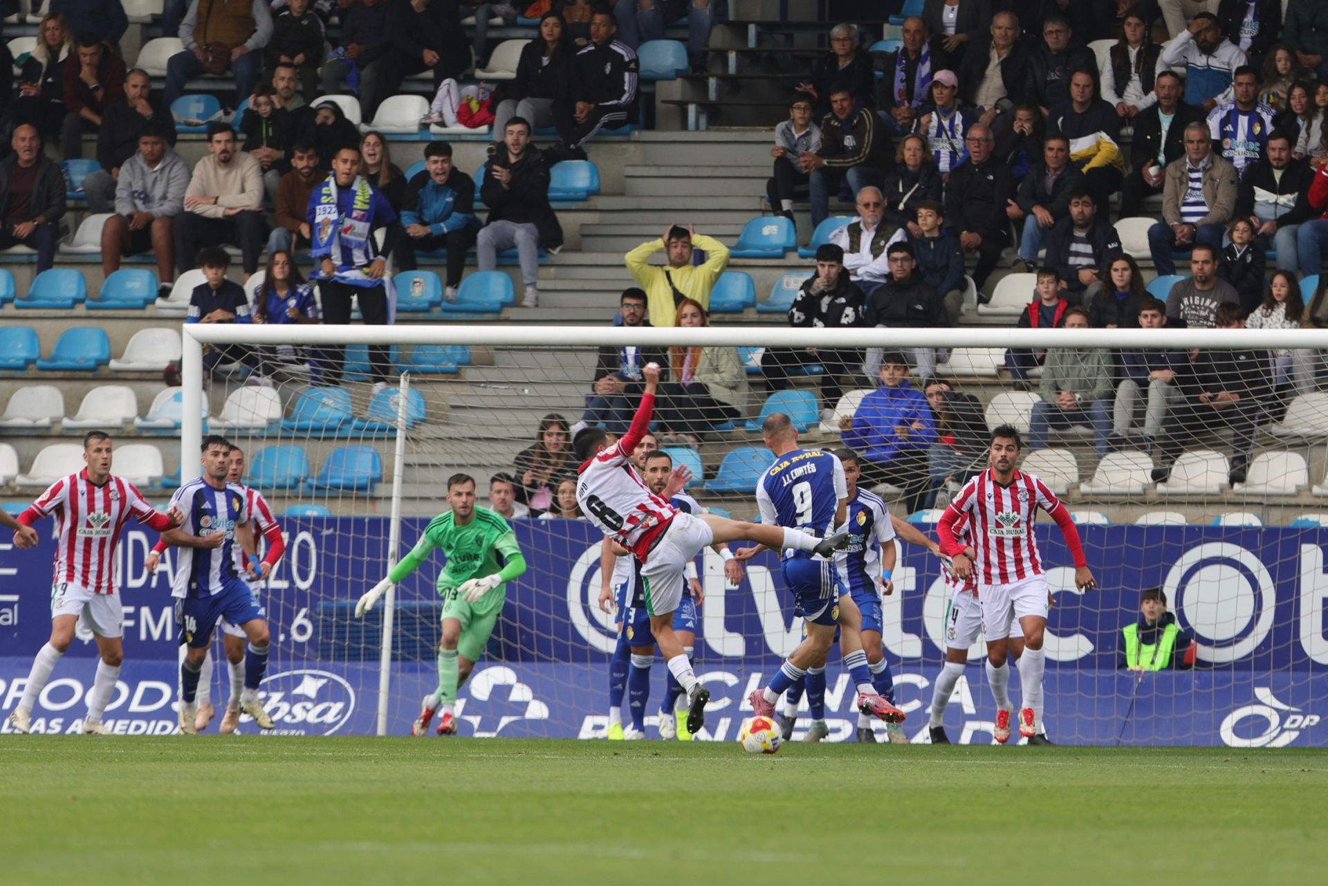 Las mejores imágenes del SD Ponferradina - Zamora CF