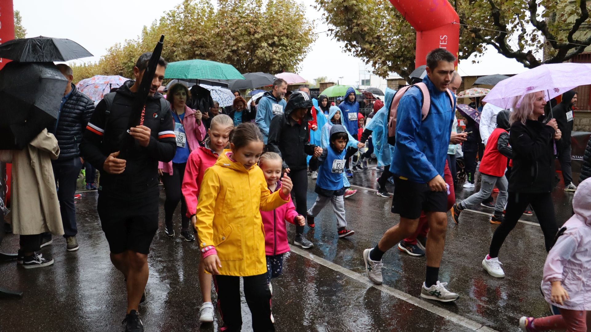 Las mejores imágenes de la carrera popular &#039;10 kilómetros Ciudad de León&#039;