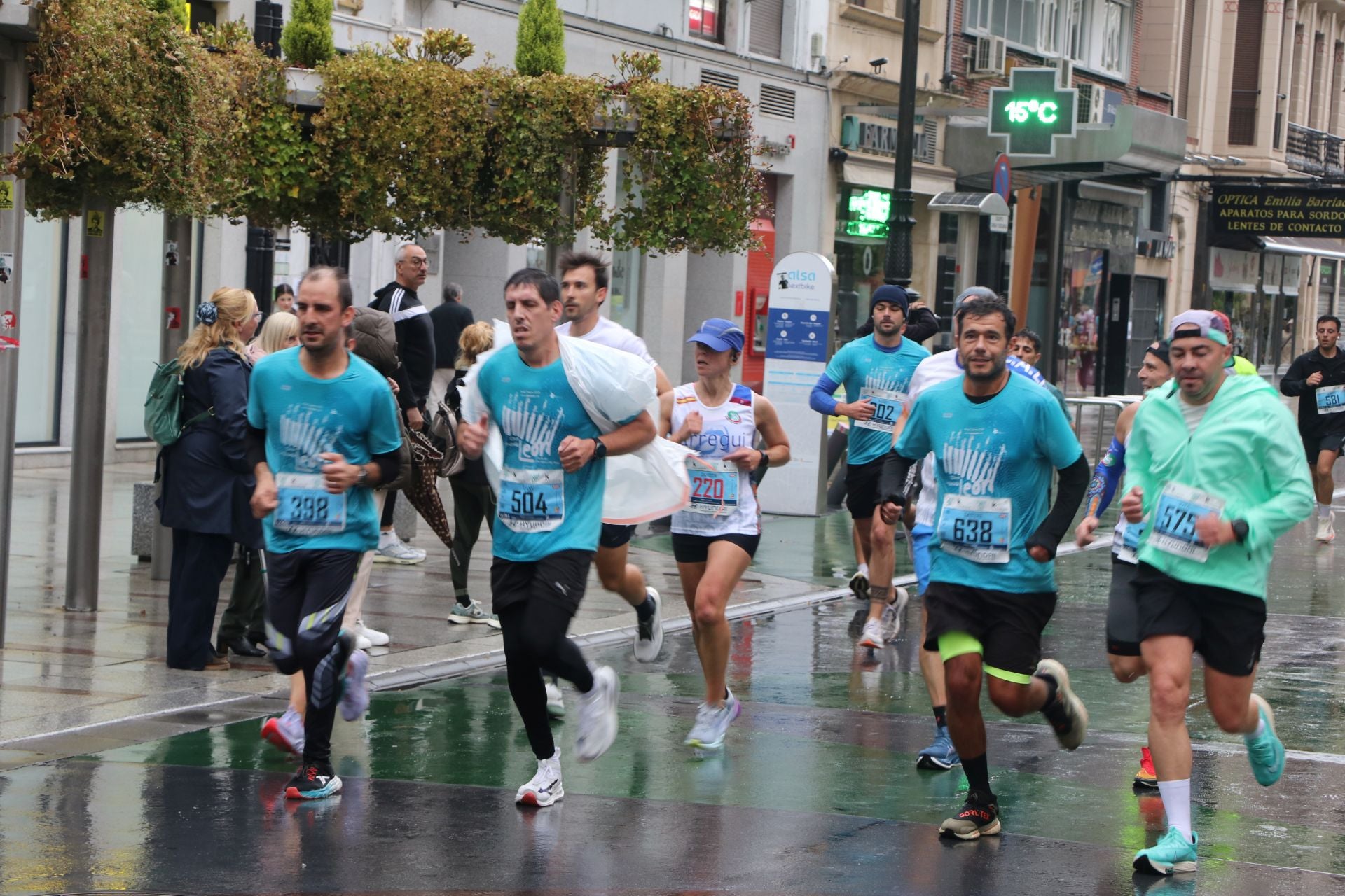 Las mejores imágenes de la carrera popular &#039;10 kilómetros Ciudad de León&#039;