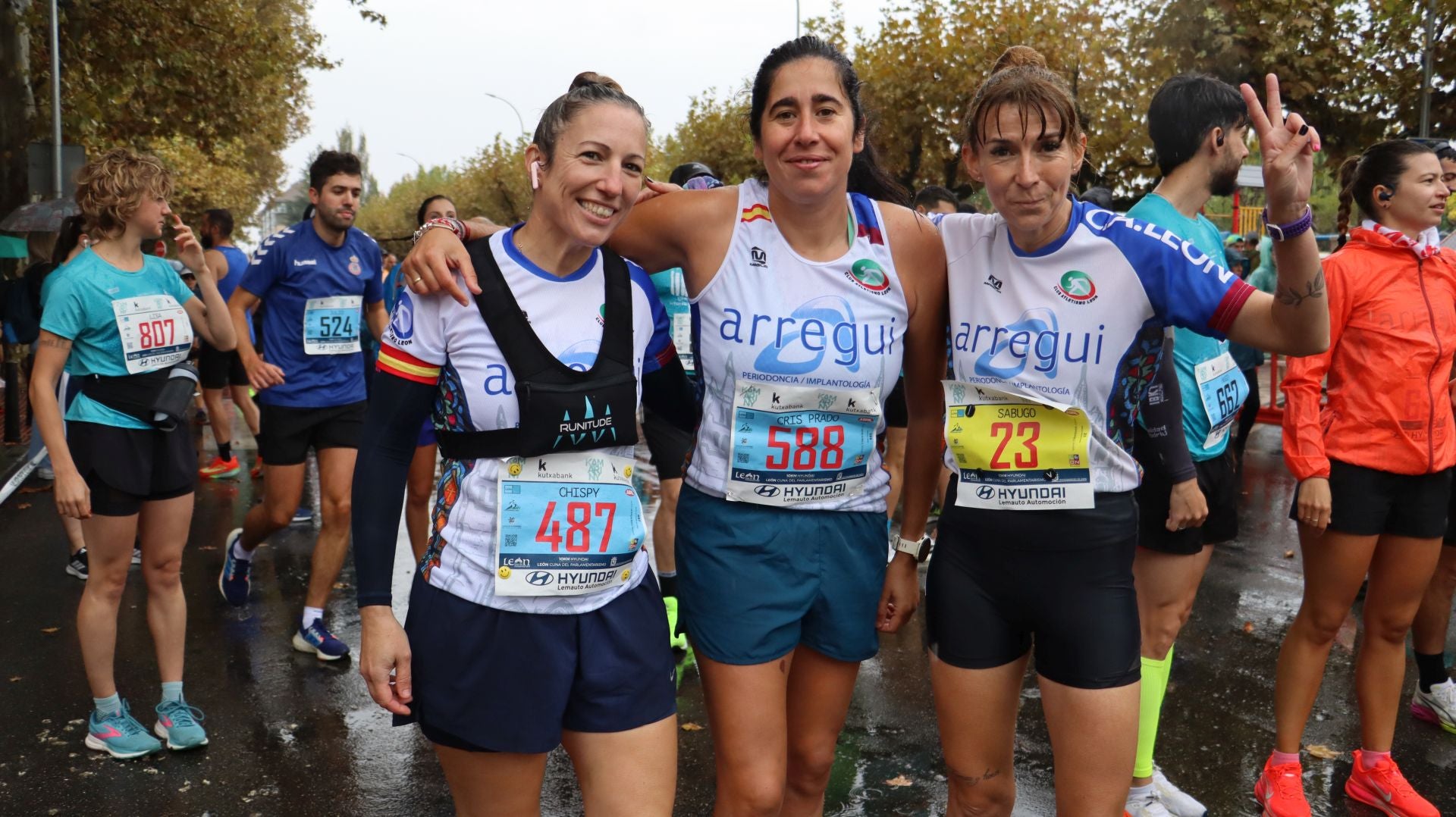 Imágenes de la salida de los &#039;10km Ciudad de León 2025&#039;