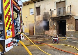 Imagen del incendio en Pajares de los Oteros.