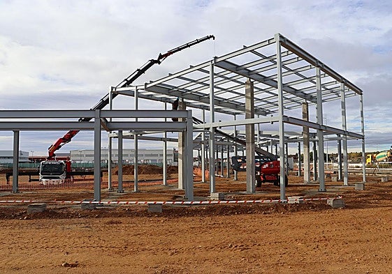 Obras del centro de la DGT en León en el polígono industrial de Onzonilla.