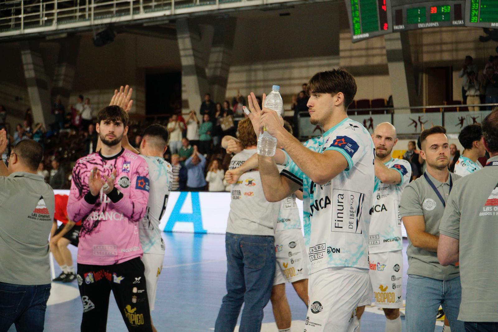 Las mejores imágenes del Abanca Ademar - RK Nexe