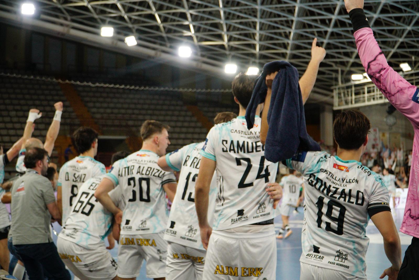 Las mejores imágenes del Abanca Ademar - RK Nexe