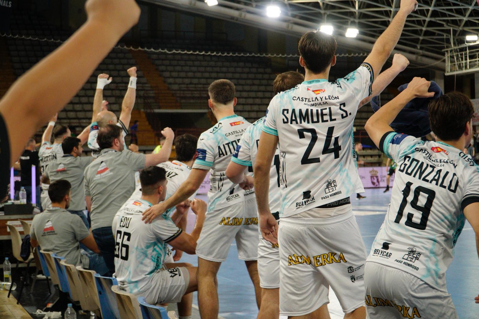 Las mejores imágenes del Abanca Ademar - RK Nexe