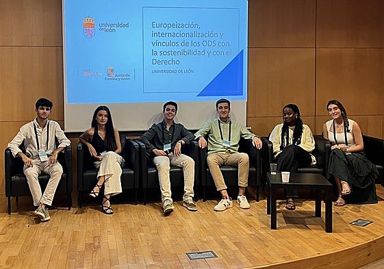 Estudiantes de la ULE llevan al ámbito internacional una investigación que conecta el derecho con la sostenibilidad