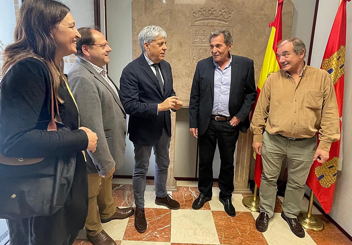 Reabren las oficinas de la SAC de La Bañeza tras invertir 57.000 euros en su reforma