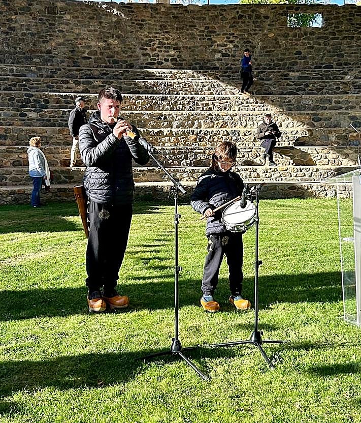Imagen secundaria 2 - El ILC reconoce en el luchódromo de Riaño a cinco destacados creadores de León