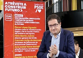 Óscar López durante el acto celebrado en León.