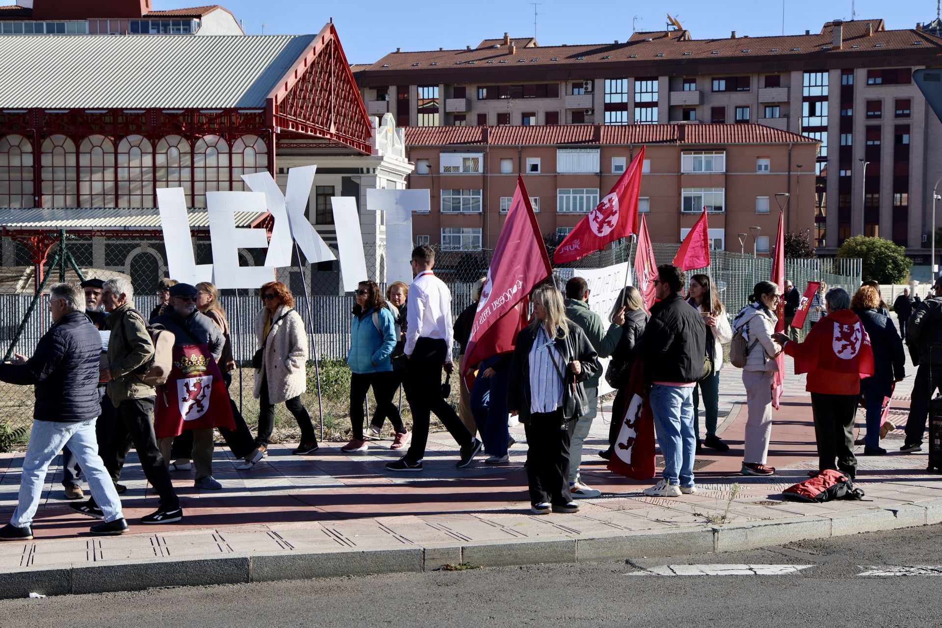 El acto del PSOE con Sánchez en León, en imágenes