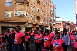 Participantes en la Carrera de la Mujer 2025.