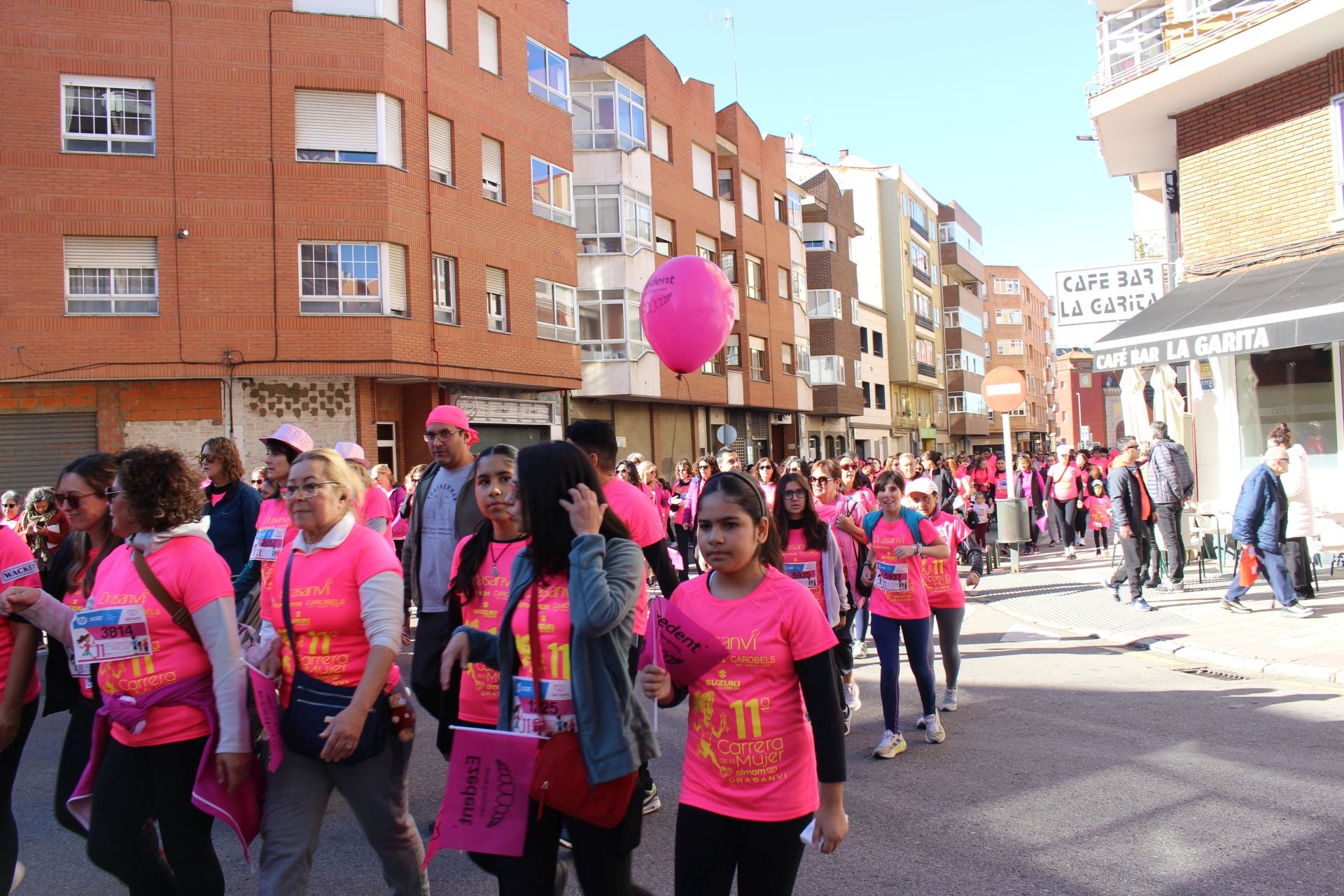 Las imágenes de las participantes en la Carrera de la Mujer en León 2025