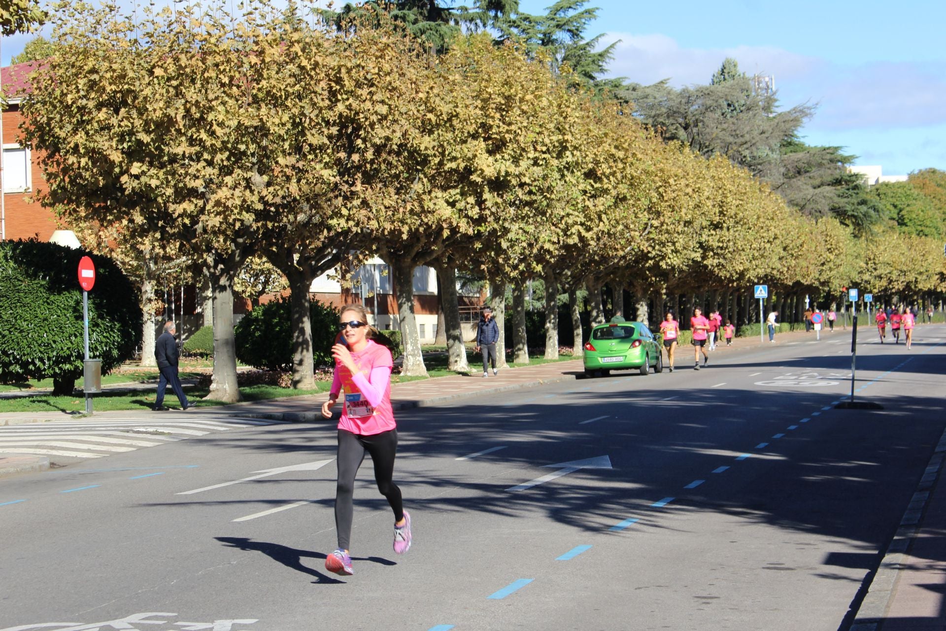 Las imágenes de las participantes en la Carrera de la Mujer en León 2025