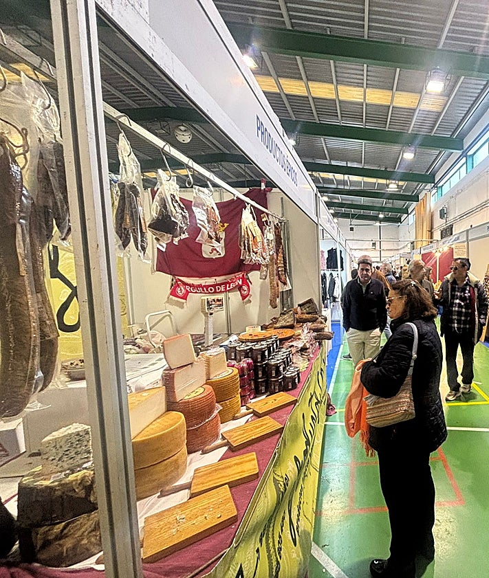 Imagen secundaria 2 - Puestos Feria San Simón