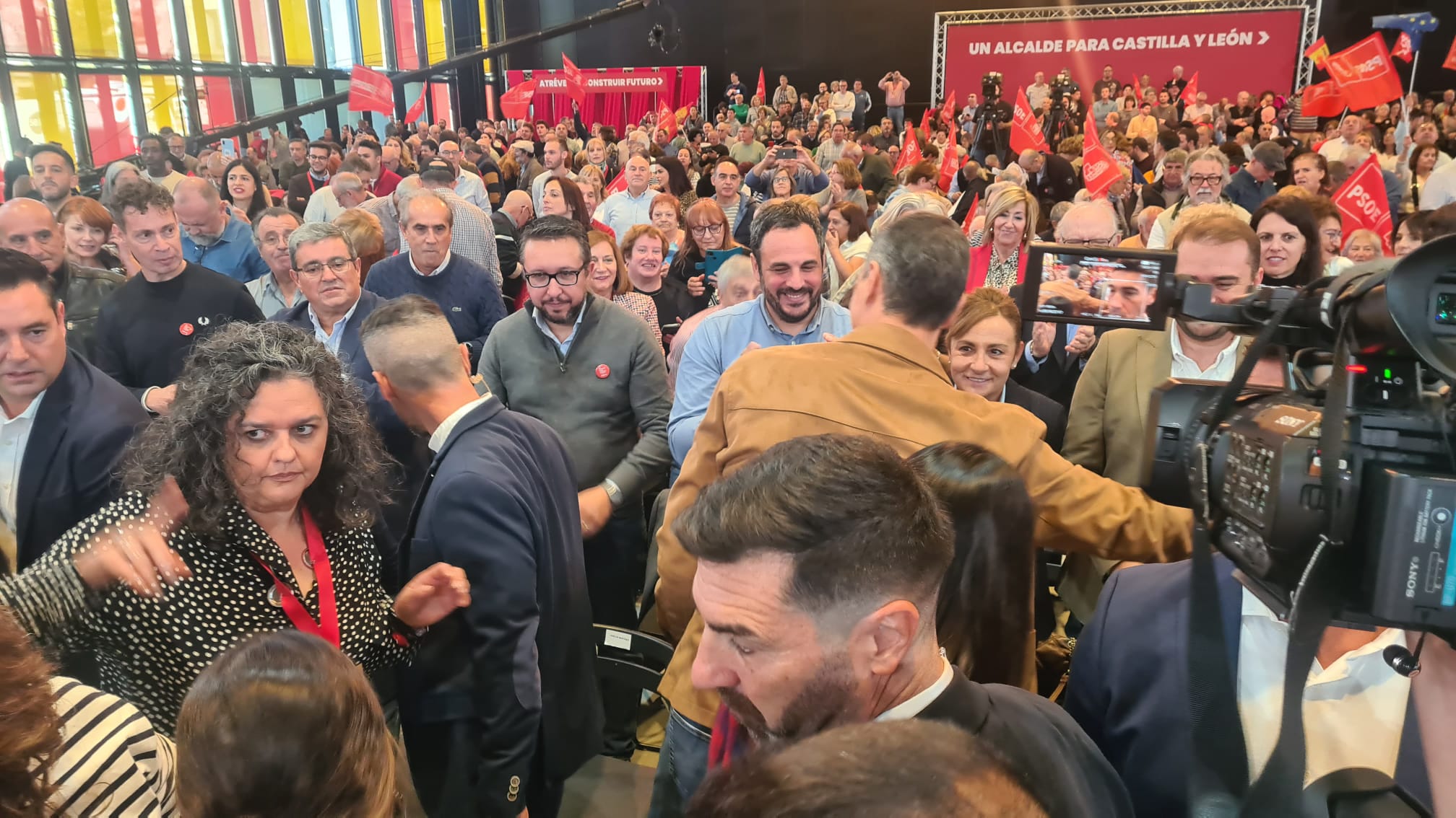 Las imágenes del acto de Sánchez con el PSOE en León