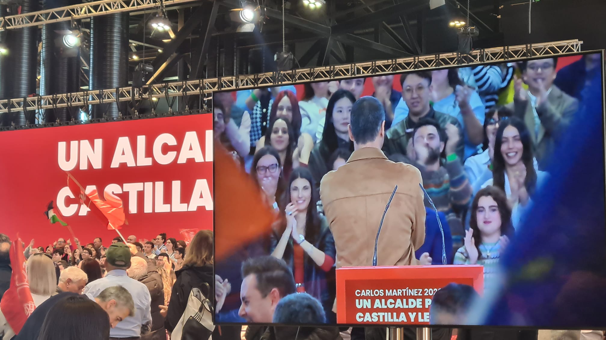 Las imágenes del acto de Sánchez con el PSOE en León