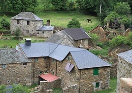 Prada de la Sierra, pueblo de la provincia leonesa.