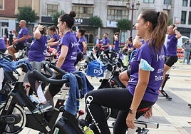 Actividad deportiva en la plaza de San Marcos.