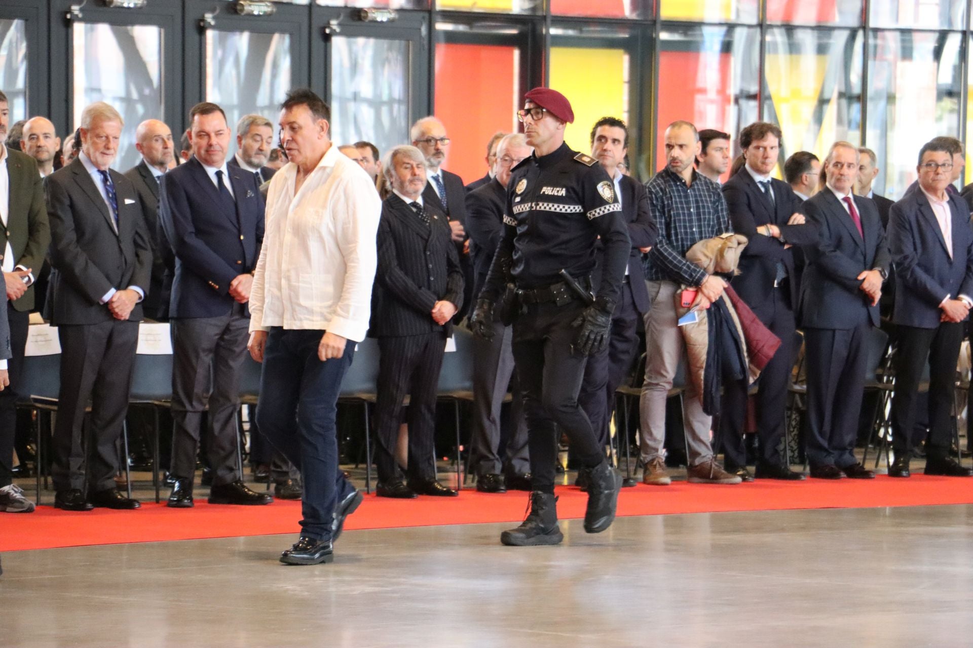 Las imágenes del homenaje de León a la Policía Local