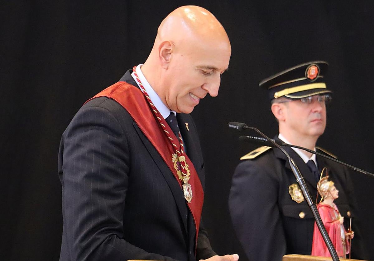 Imagen de Jose Antonio Diez en los actos celebrados por la Policía Local.