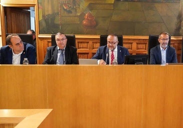 El pacto en la Diputación sigue «estable» y Courel señala a la Junta de «castiga a León»