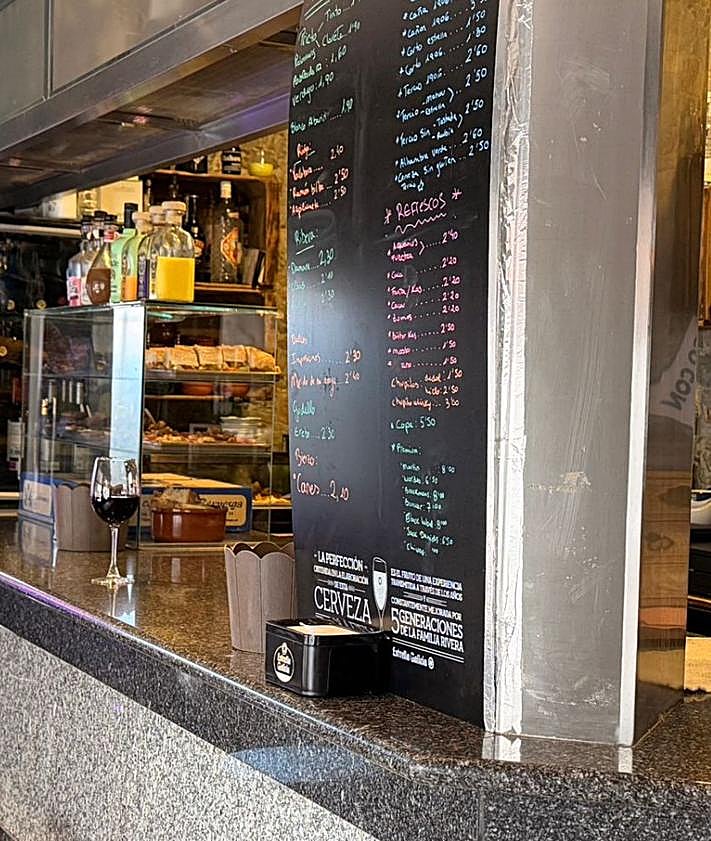 Imagen secundaria 2 - Imágenes del establecimiento.