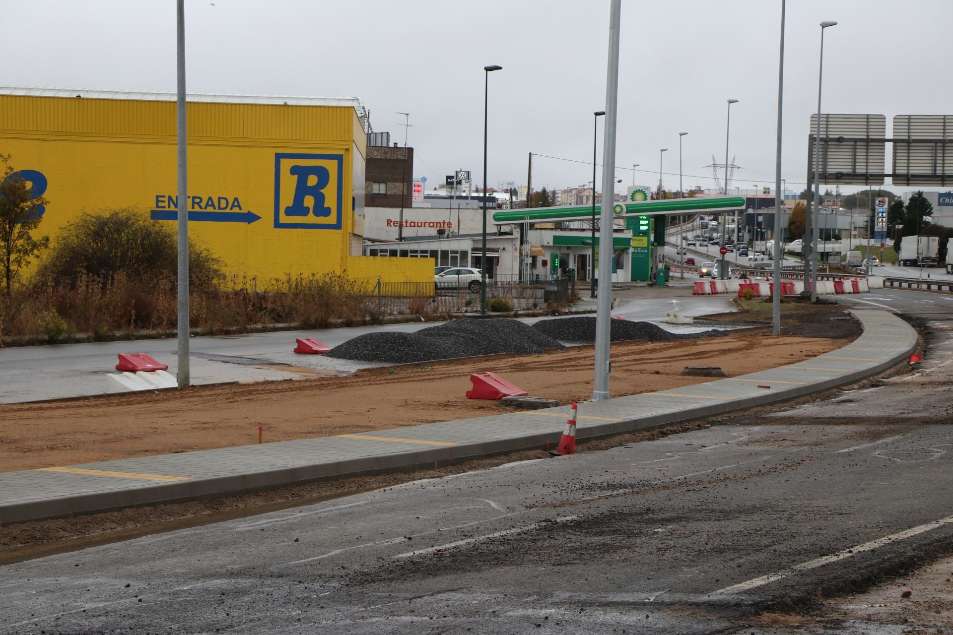 Así avanzan las obras de la nueva rotonda de la N-120