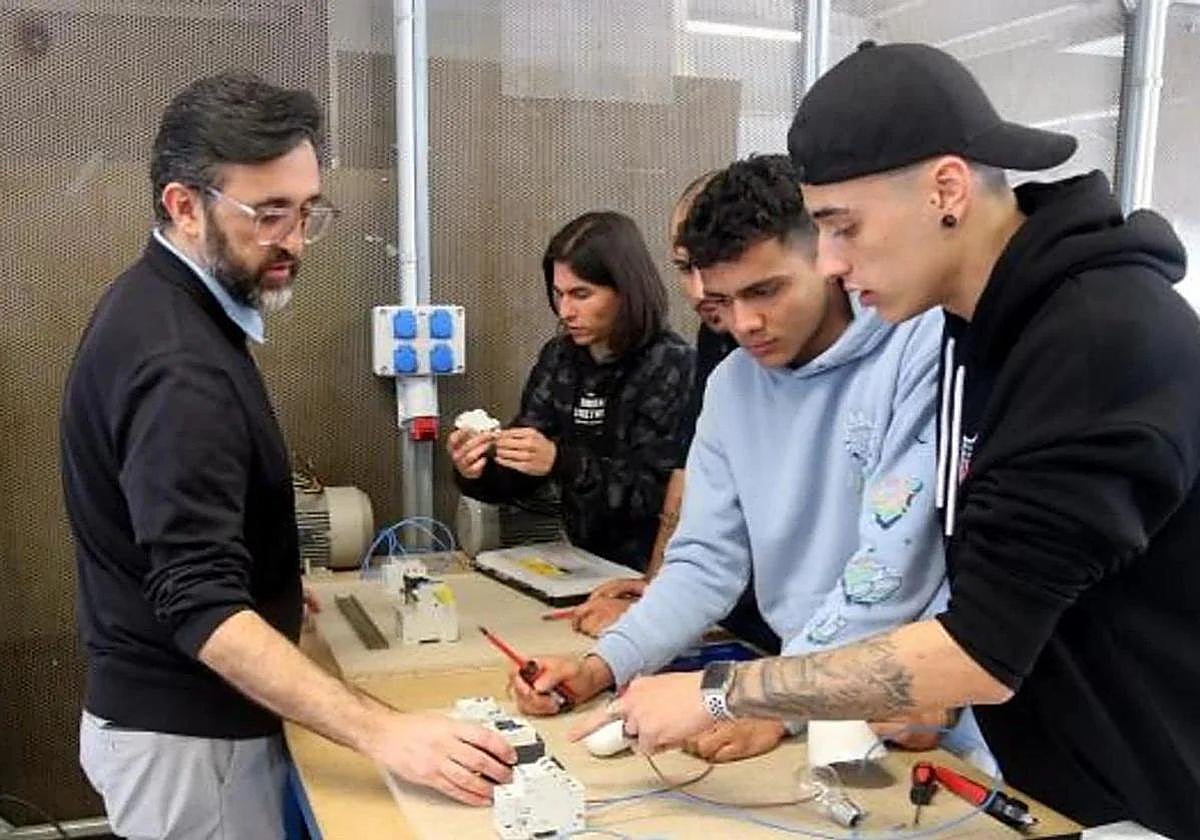 Regulan la FP «a medida» para adaptarse a las circunstancias personales y laborales de cada alumno